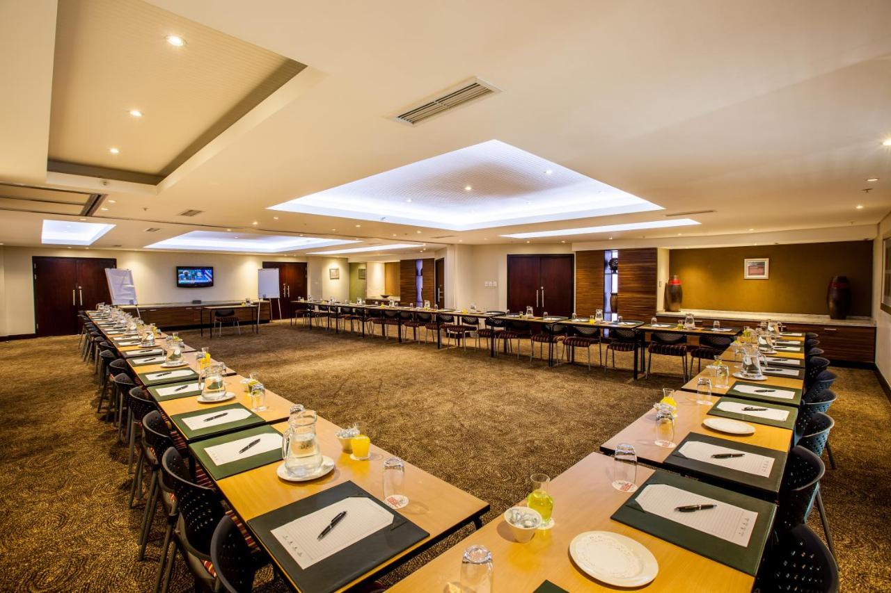 City Lodge Hotel At Or Tambo International Airport Kempton Park Exterior foto