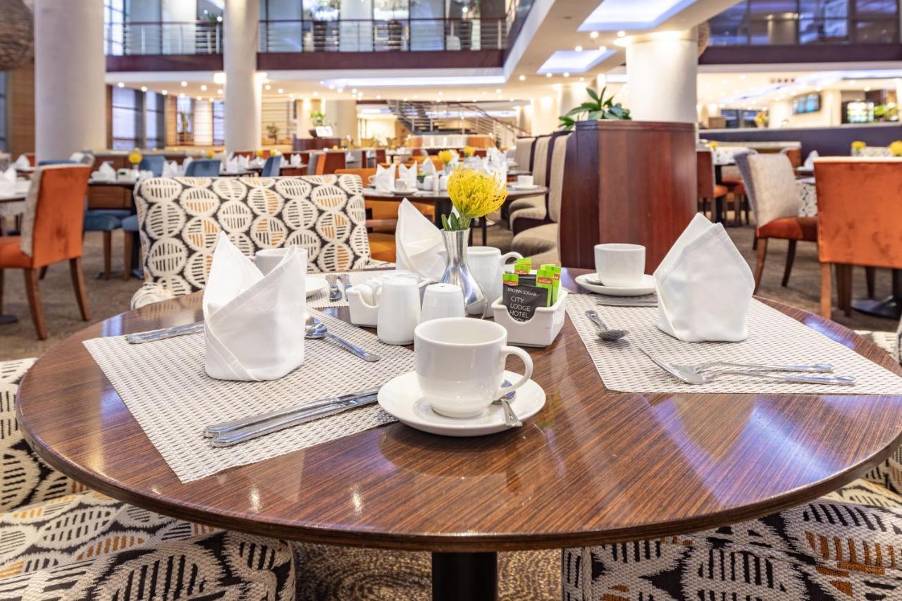 City Lodge Hotel At Or Tambo International Airport Kempton Park Exterior foto
